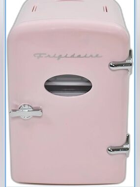 Frigidaire Soft Pink Compact mini Beauty Fridge